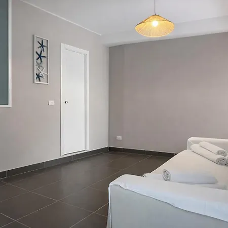 Vernazza Central Apartments Апартаменты Вернацца