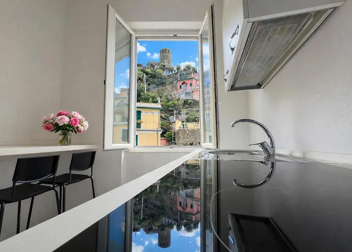 Vernazza Central Apartments فيرناتْسا